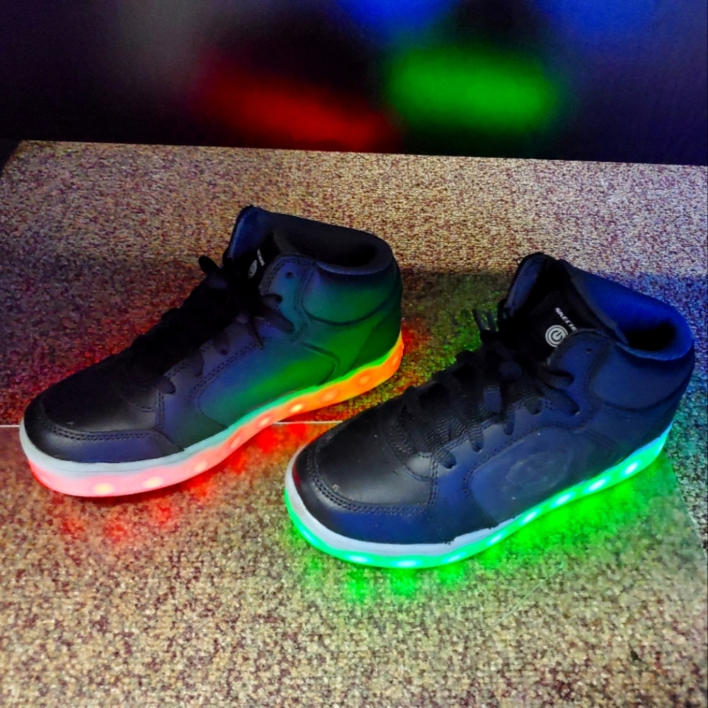 Skechers Energy Lights  light up sneakers unisex: Big Boys size 5.5